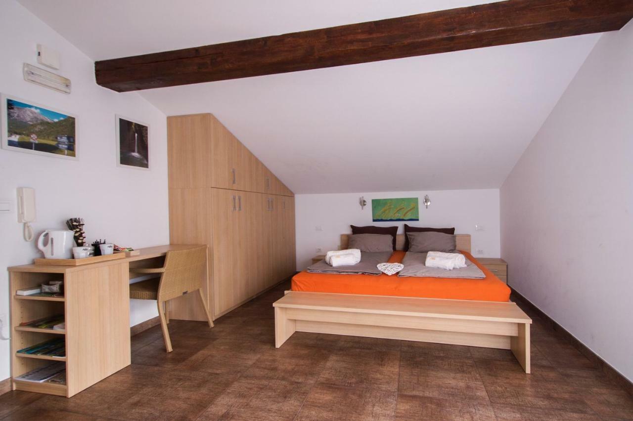 Apartment And Rooms Hisa Sonca Kobarid Luaran gambar
